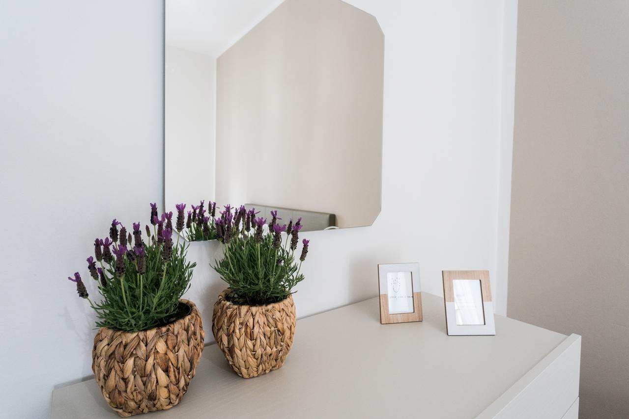 Central & Modern Apartment By Rent All Como Dış mekan fotoğraf