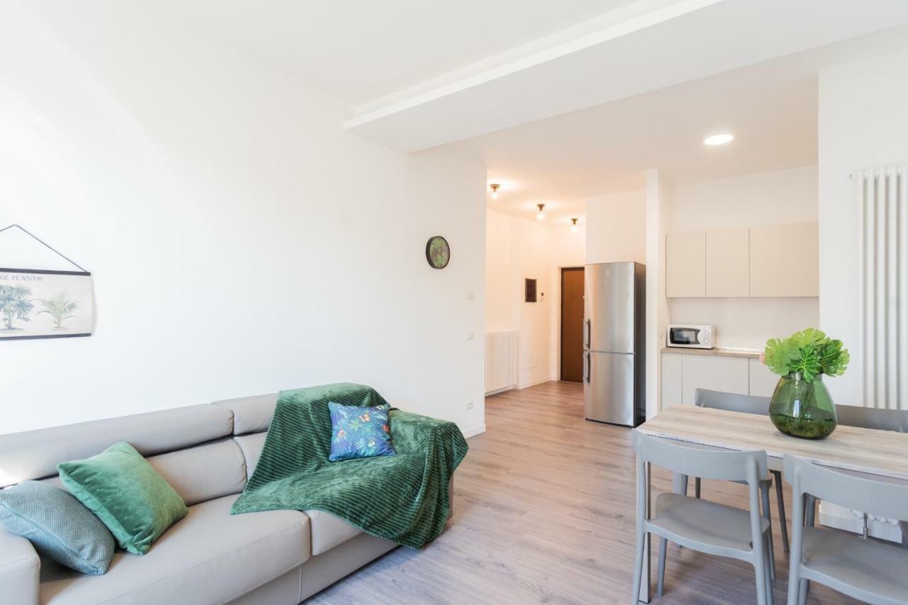 Central & Modern Apartment By Rent All Como Dış mekan fotoğraf